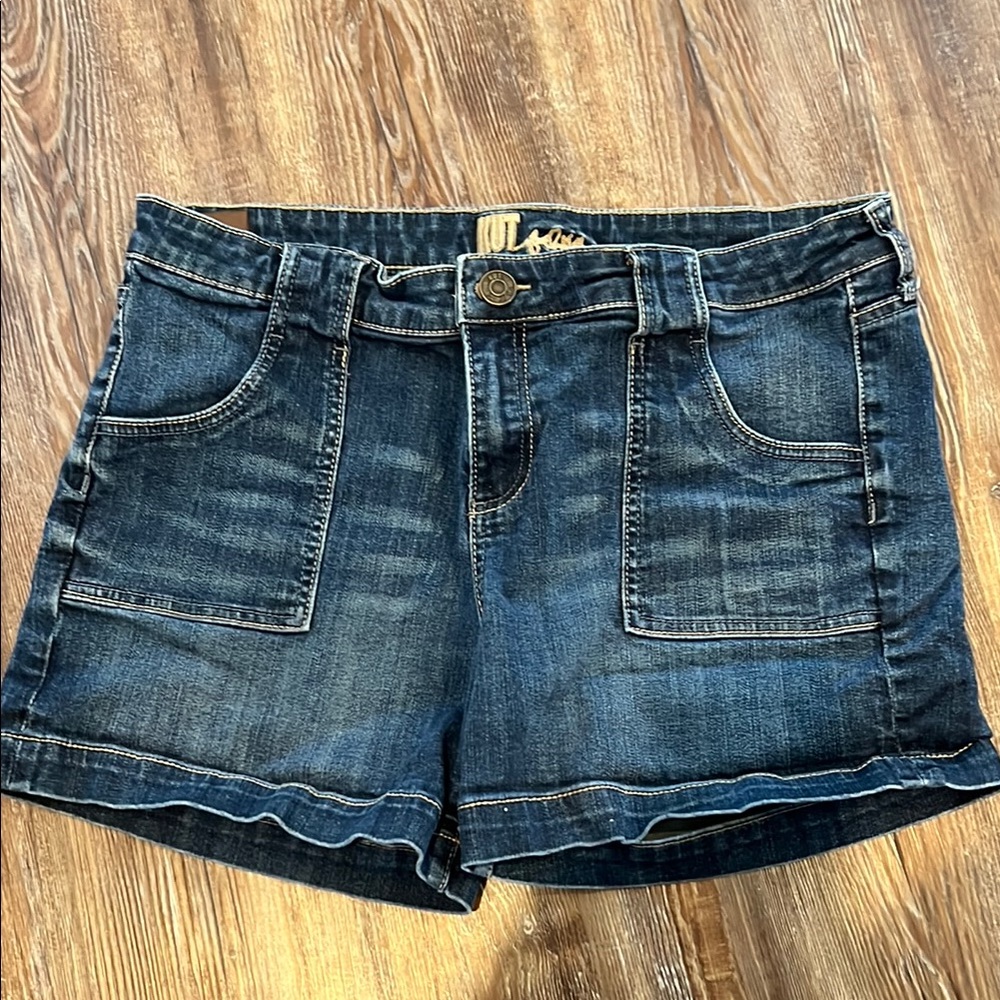 Kut from the Kloth Blue Jean Shorts High-Waisted Cuffed
